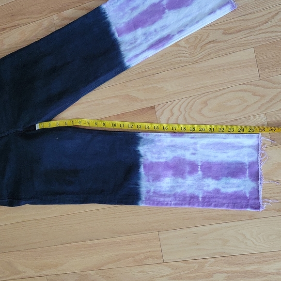 GRLFRND mica cropped in changing skies - Picture 16 of 16